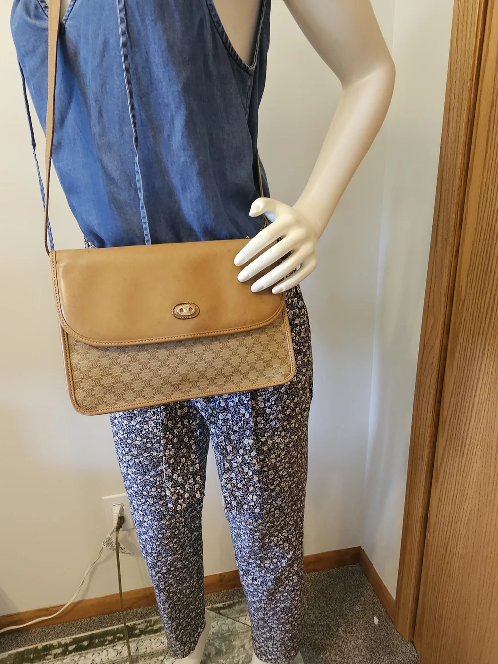 Celine Vintage Tan Leather & Monogram Crossbody Bag - Picture 3 of 16